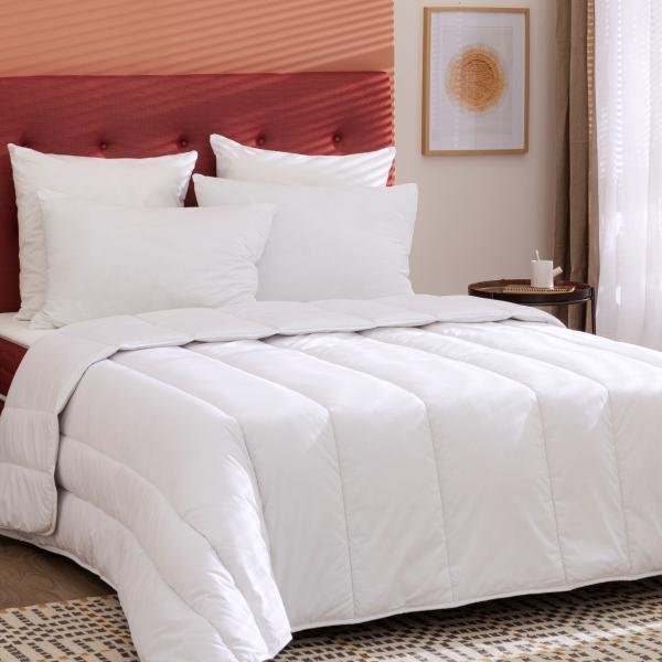 Pack couette légère et oreiller moelleux Someo vue de face DAS